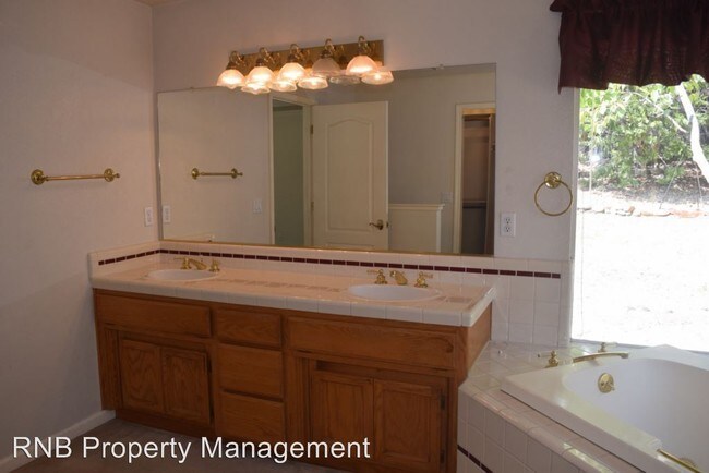 Foto del edificio - 4 br, 3 bath House - 2511 Sullivan Drive
