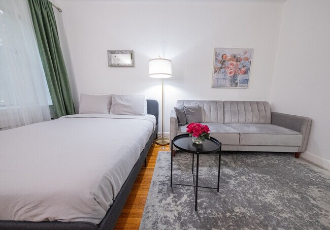 Foto del edificio - 328 E 74th St