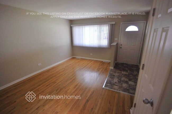 Building Photo - 1694 Clifford St