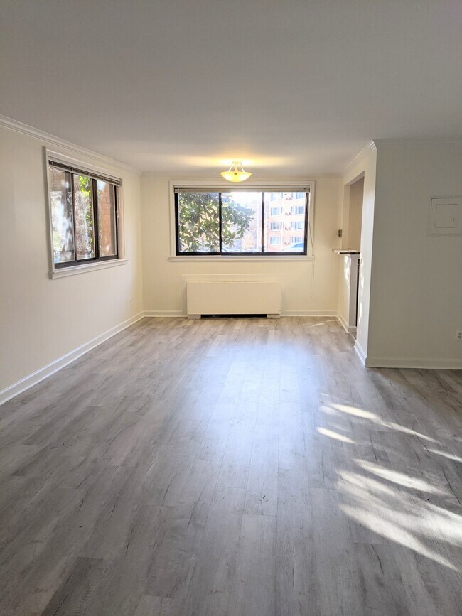 Building Photo - 2725 39th St NW