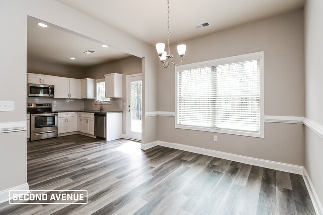 Building Photo - 295 Bramble Bush Trail