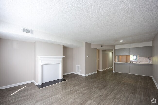 2HAB, 2BA - 1850 ft² - Cielo Thompson I