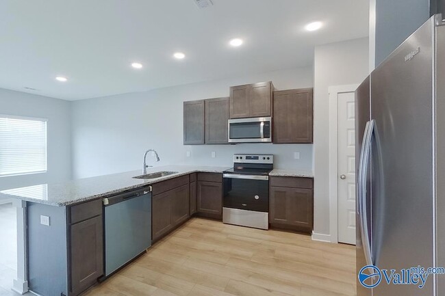 Building Photo - 6103 Stonewater Ct