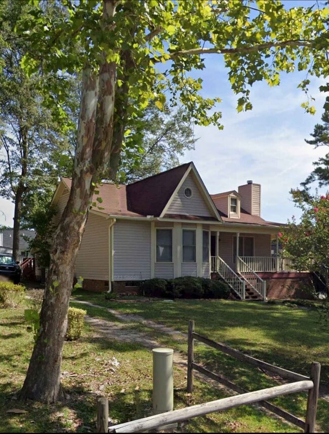 Building Photo - 100 Pear Tree Cir