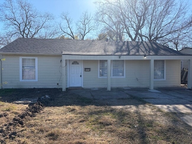 Photo - 5406 Lyndhurst Dr House