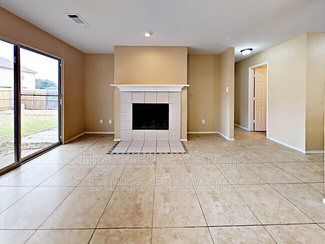 Building Photo - 5025 Senator Dr