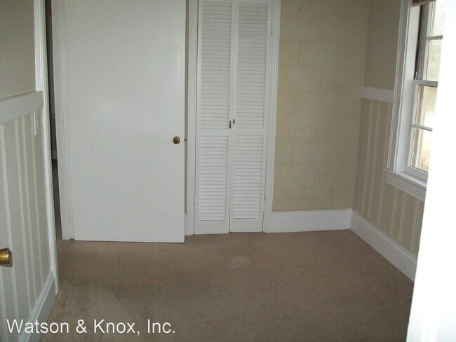 Building Photo - 3 br, 1 bath House - 168 Rivers Circle