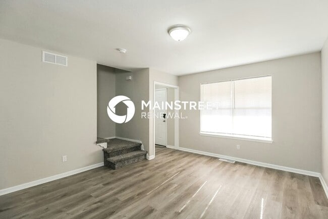 Foto del edificio - 4 Bedroom Pet-Friendly Home in Midwest Cit...