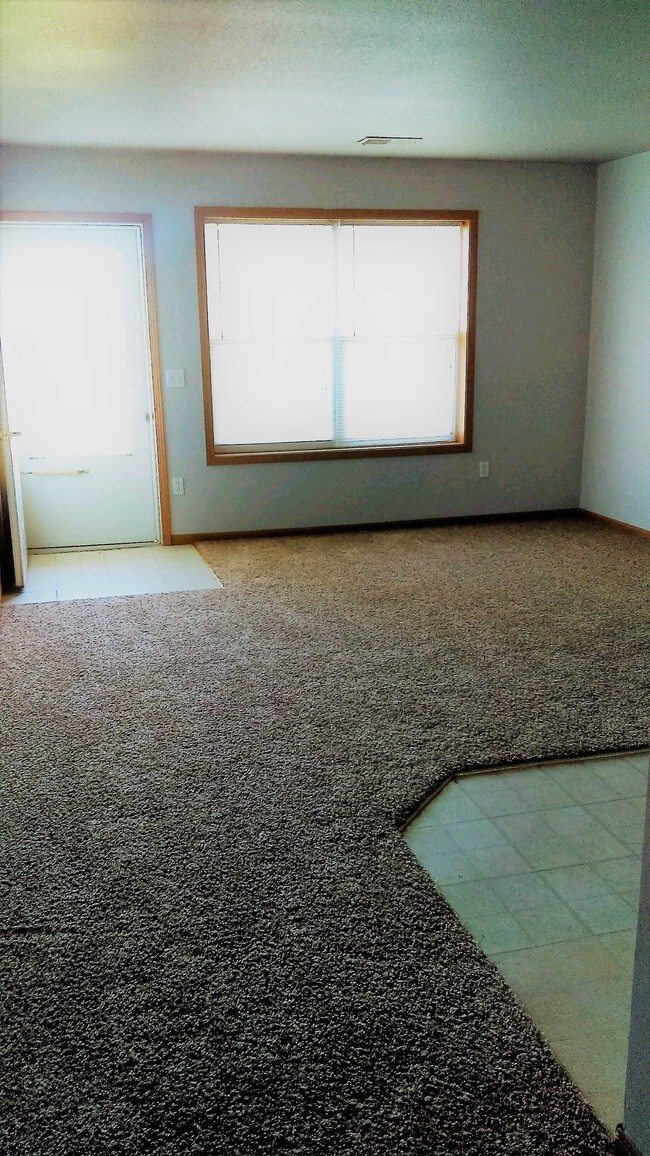 Meadows of Luke Ridge 1302 Luke Ln Rock Falls, IL Apartments for