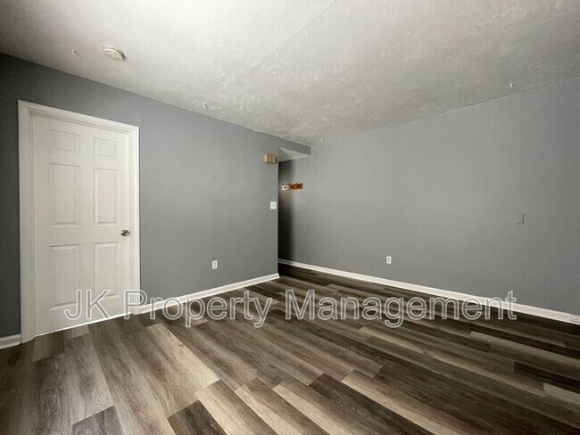 Foto del edificio - 2215 7th Ave N