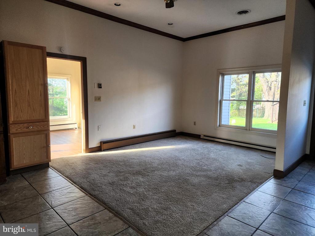 203 W 5th Ave, Ranson, WV 25438 House Rental in Ranson, WV