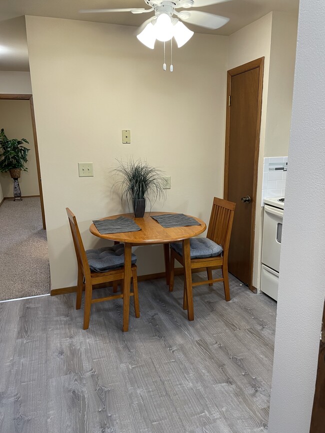 Foto del edificio - W151S7043 Cornell Cir