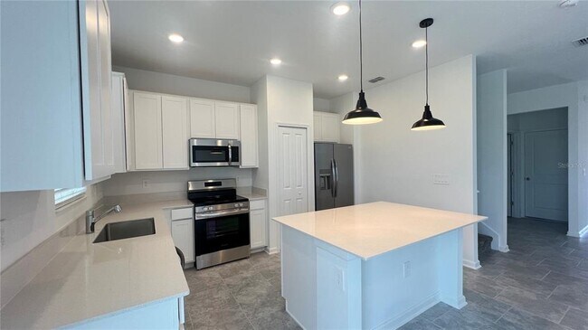 Building Photo - 2821 Pierr St