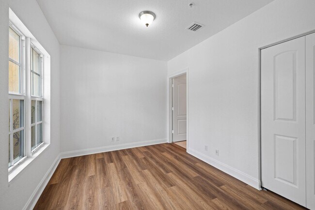 Foto del edificio - 601 S Federal Hwy