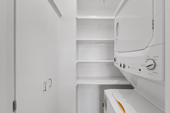Foto del edificio - 814 Mulford St