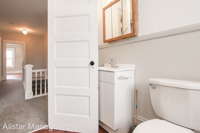Foto del edificio - 3 br, 1 bath House - 3102 Riverside Ave