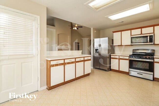 Foto del edificio - 3115 Glencullen Ln