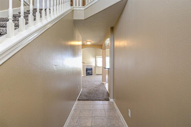 Foto del edificio - 2223 Plum Square Ct