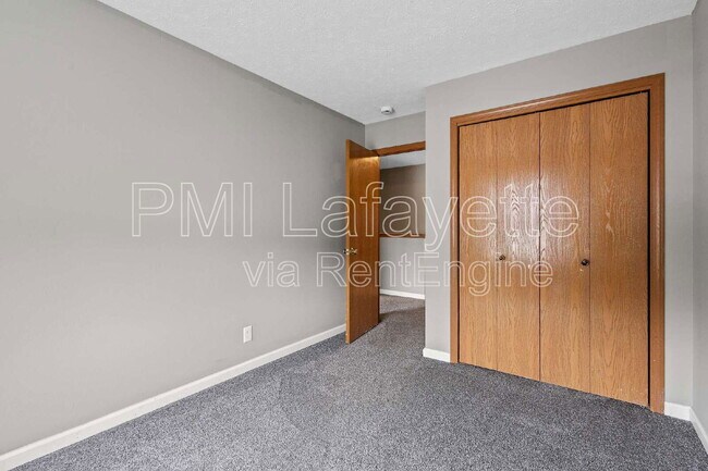 Foto del edificio - 5009 Trotter Dr