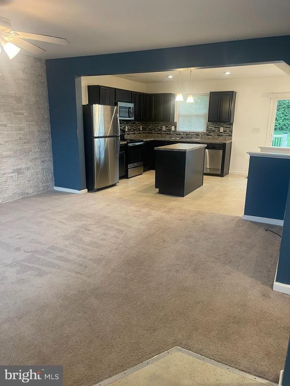 Building Photo - 220 Lady Bug Dr