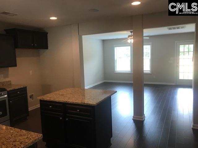 Building Photo - 3147 Gedney Cir