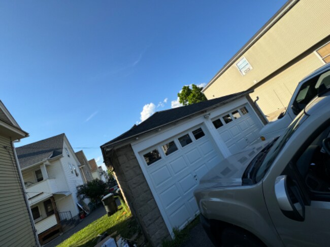 Foto del edificio - 61 Woodlawn St