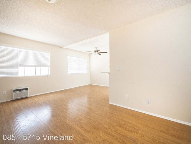 Building Photo - 5715 Vineland Ave