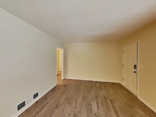 Foto del edificio - 847 Howard Ct SW