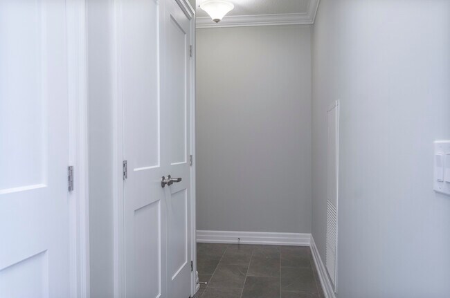 Building Photo - GORGEOUS LUXURY 2 BEDROOM 2 BATHROOM SUITE IN NORTH WEST LONDON