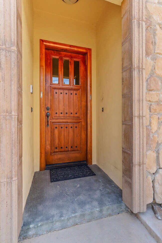 Building Photo - 6350 Escondido Dr
