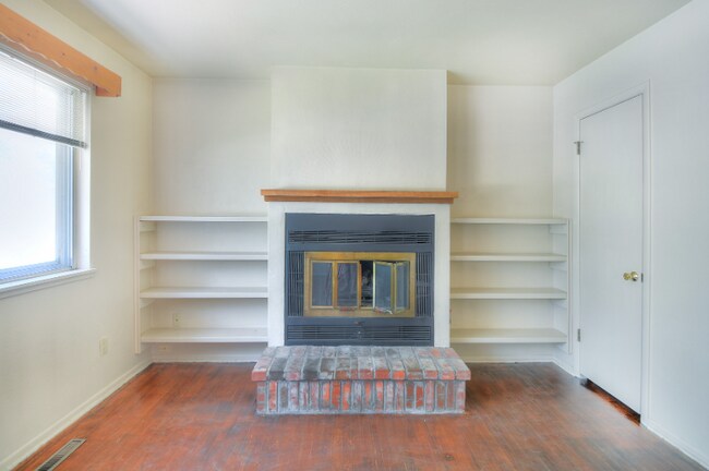 Foto del edificio - 1613 Sherman St