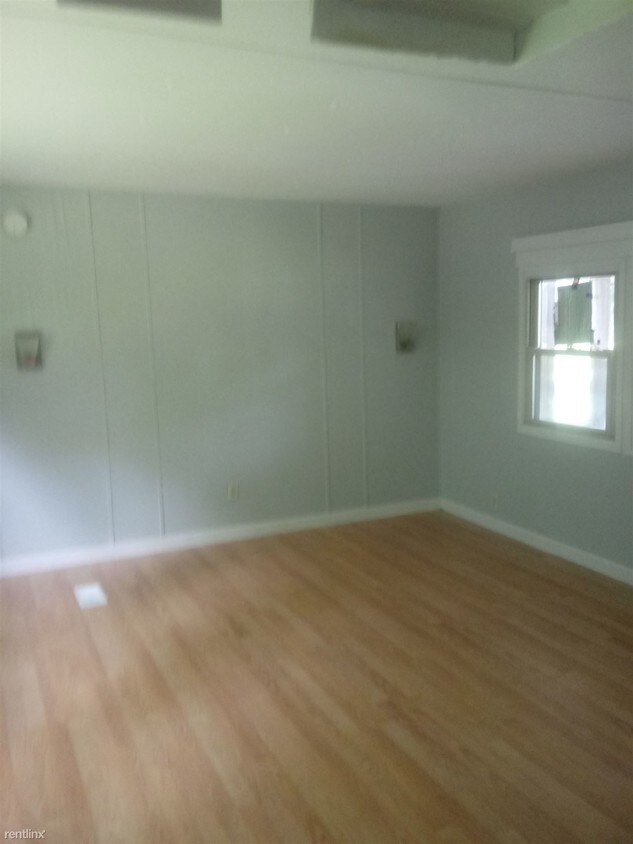 Building Photo - 2 br, 2 bath House - 131 Elizabeth Drive