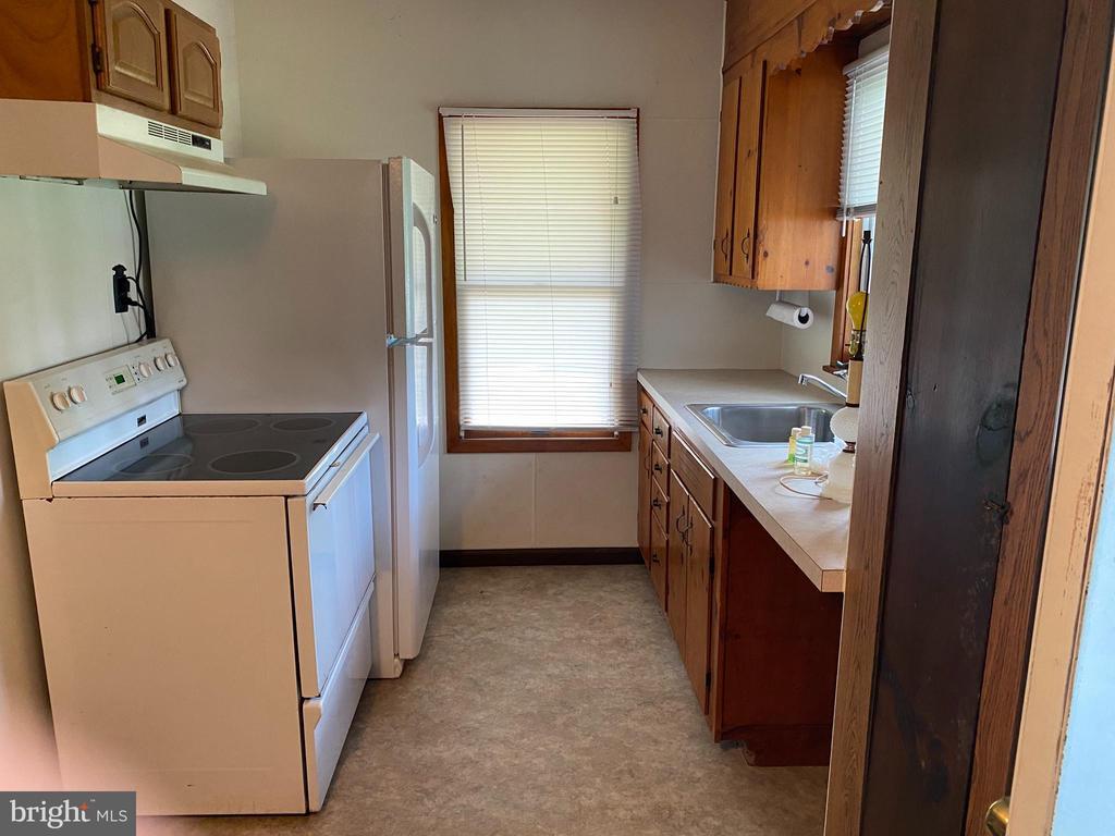 Foto principal - 637 Mohns Hill Rd