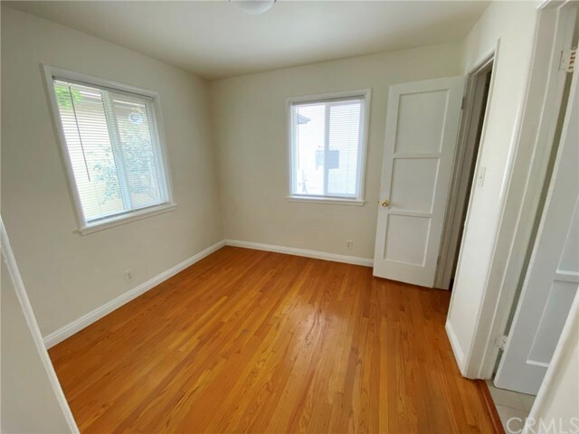 Building Photo - 1133 Okoboji Dr