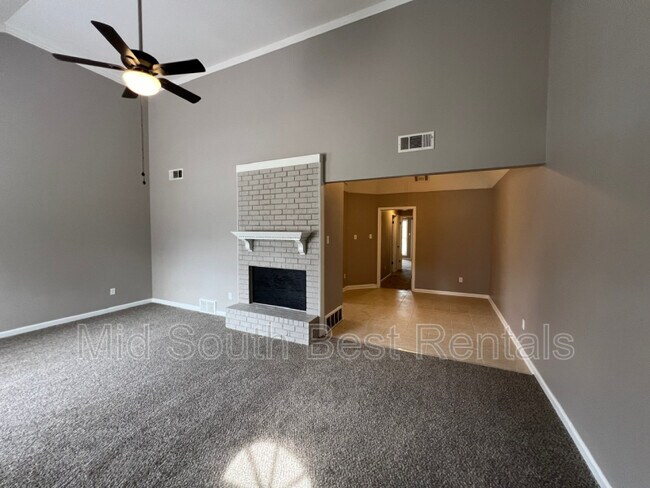 Building Photo - 4392 Forest Valley Dr