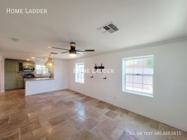 Building Photo - 4201 N 19th St