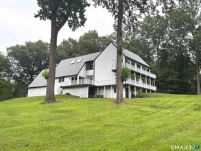 Building Photo - 158 Steep Hill Rd