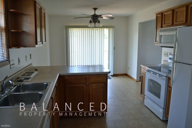 Building Photo - 3 br, 2 bath House - 3436 NW 39th Ct