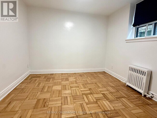 Photo du bâtiment - 2770 Yonge St