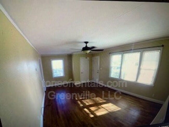 Foto del edificio - 42 N Garden Cir
