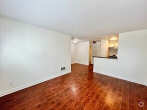 Building Photo - 4440 Cherokee Ave
