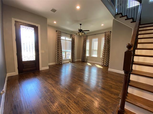 Building Photo - 2425 Lynbridge Dr