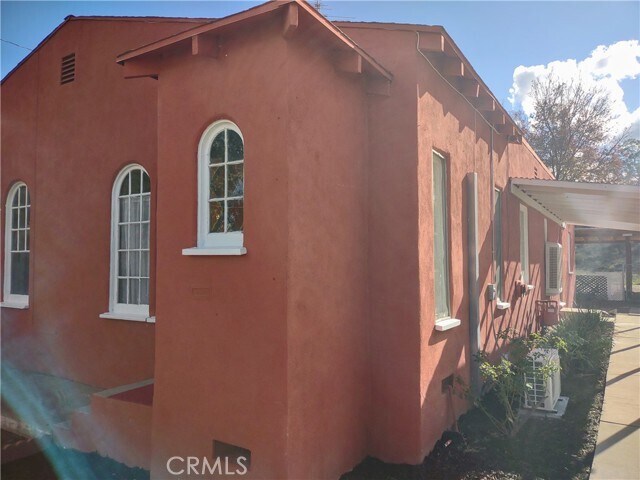 Building Photo - 30190 Mountain View W