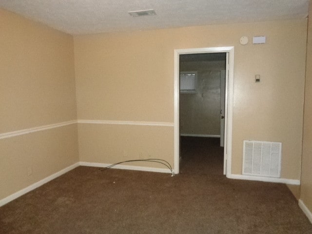 Living Room - 306 Forrest Blvd