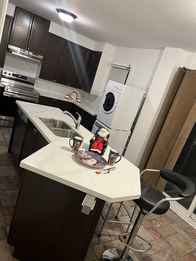 Photo principale - 2299 Wiseman Crt