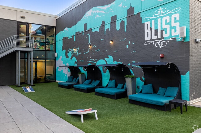 Cabañas junto a la piscina - Auraria Lofts