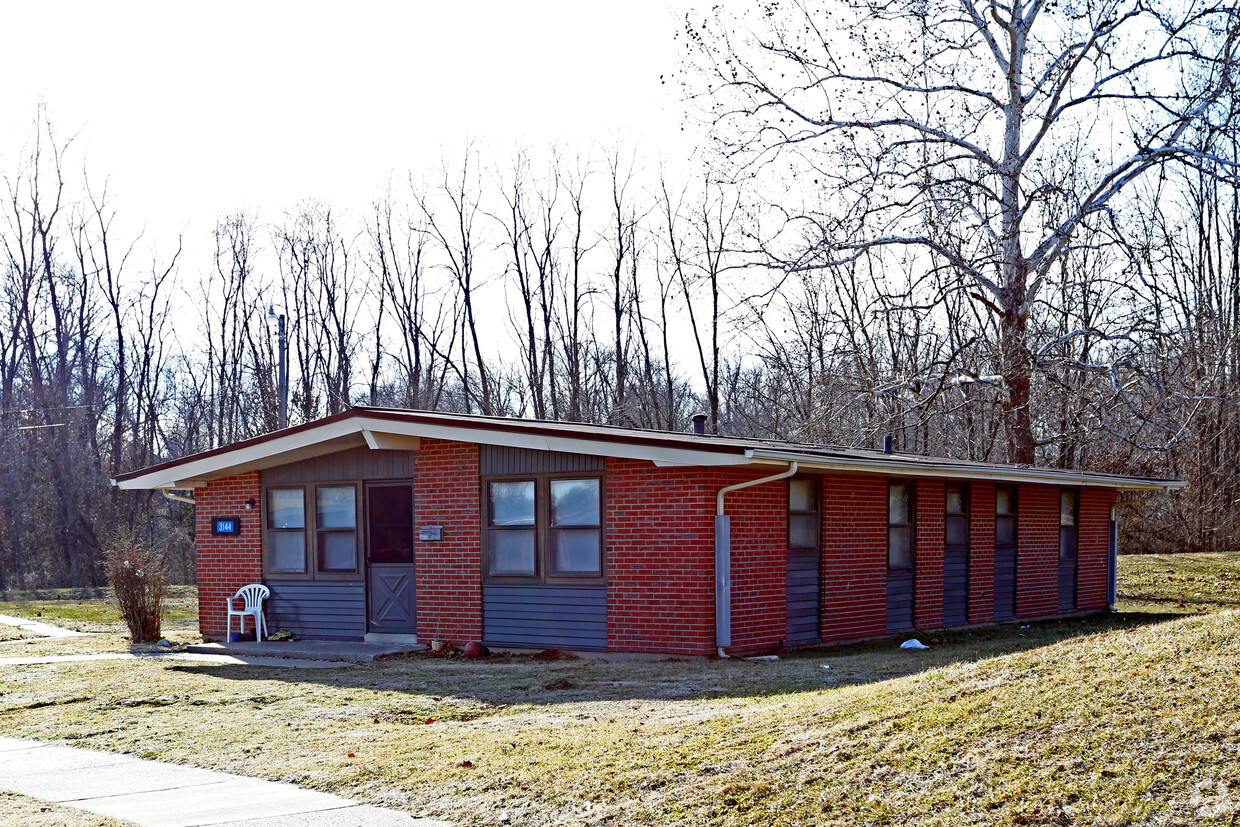 Building Photo - Alton Acres