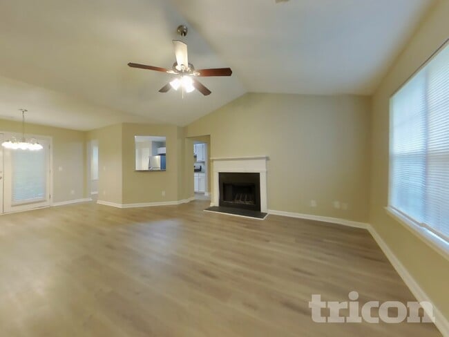 Building Photo - 215 Winterville Dr