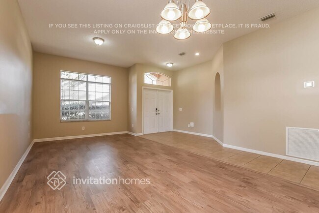 Foto del edificio - 400 Oak Springs Ct