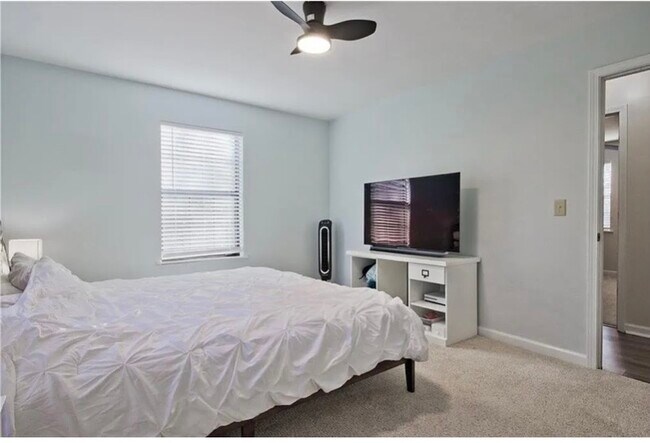 Foto del edificio - 304 Sunset Ct